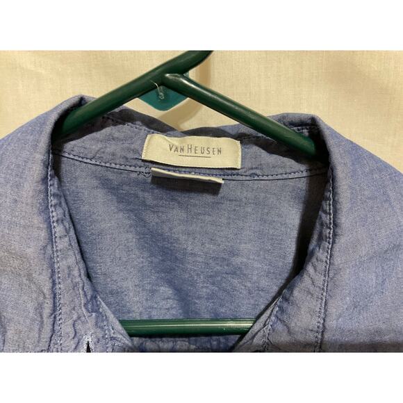 Van Heusen Women's Top Size Med, 3/4 Sleeve, Full Button, Collared - Picture 2 of 6